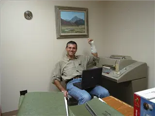 small_091899 viaparty etcAUT_0619.webp